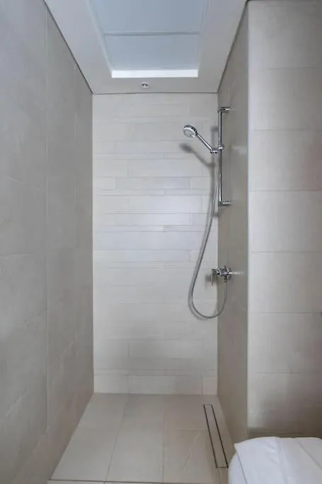 Nasma Luxury Stays - Trendy & Stylish Living Studio At Azizi Riviera 41 Dubai Apartment